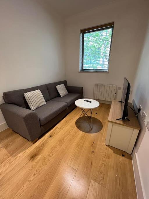Cozy Modern Apartment In Croydon Central Eksteriør bilde